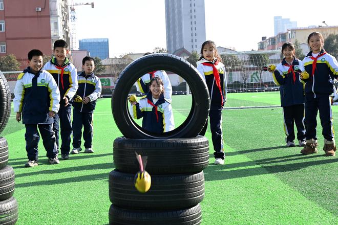 邢臺市馬路街小學(xué)榮膺“國際田聯(lián)少兒趣味田徑實驗學(xué)?！狈Q號(圖5)