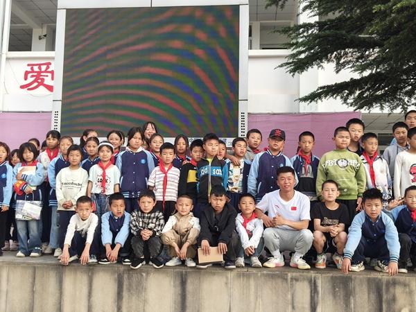 Im（中國體育）：一名體育支教大學(xué)生的愿望：從山里來到山里去(圖1)