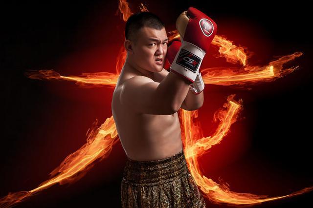 張君龍2025年要有大動作？知情人：正與著名拳王談判交戰(zhàn)！(圖2)