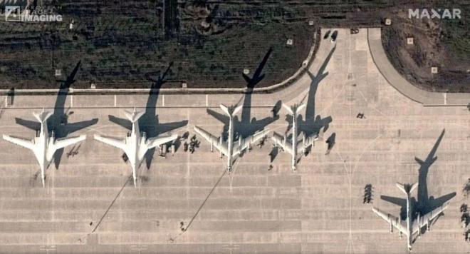 俄羅斯轟炸機(jī)“傻呵呵”露天停放被烏軍擊中41架是因?yàn)樽袷孛蓝鞱ew-START規(guī)定？(圖8)